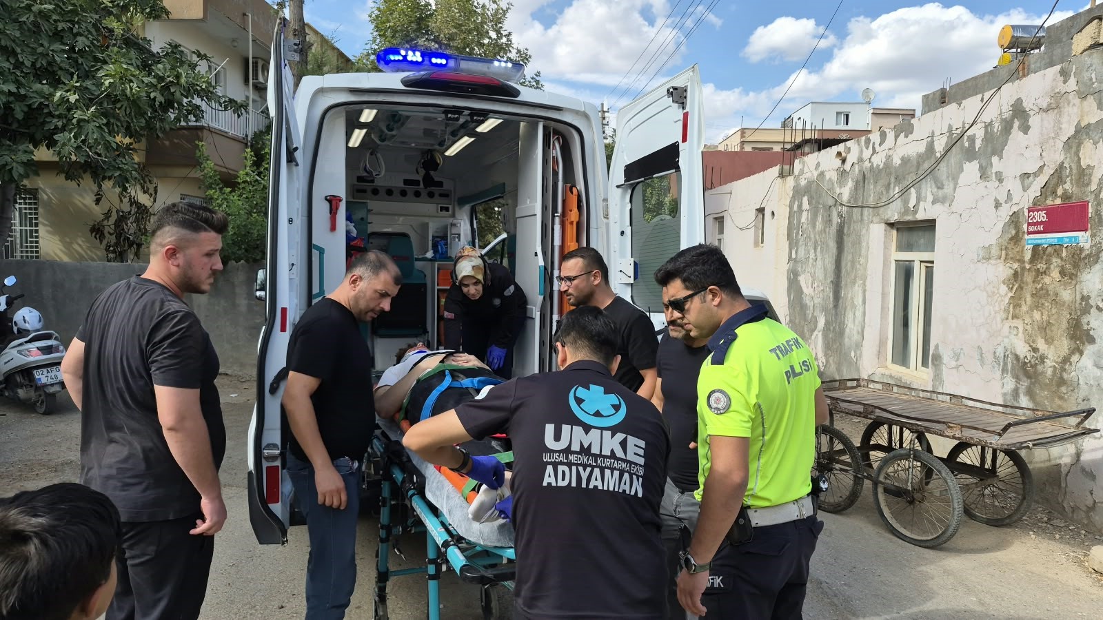 Adıyaman’da motosiklet ile servis aracı çarpıştı: 1 yaralı
