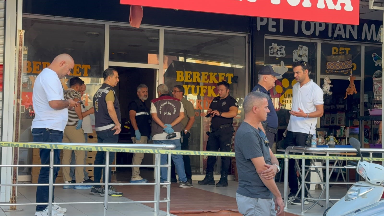 Fethiye’de iş yerinde dehşet: Baba ve iki çocuğu ölü bulundu