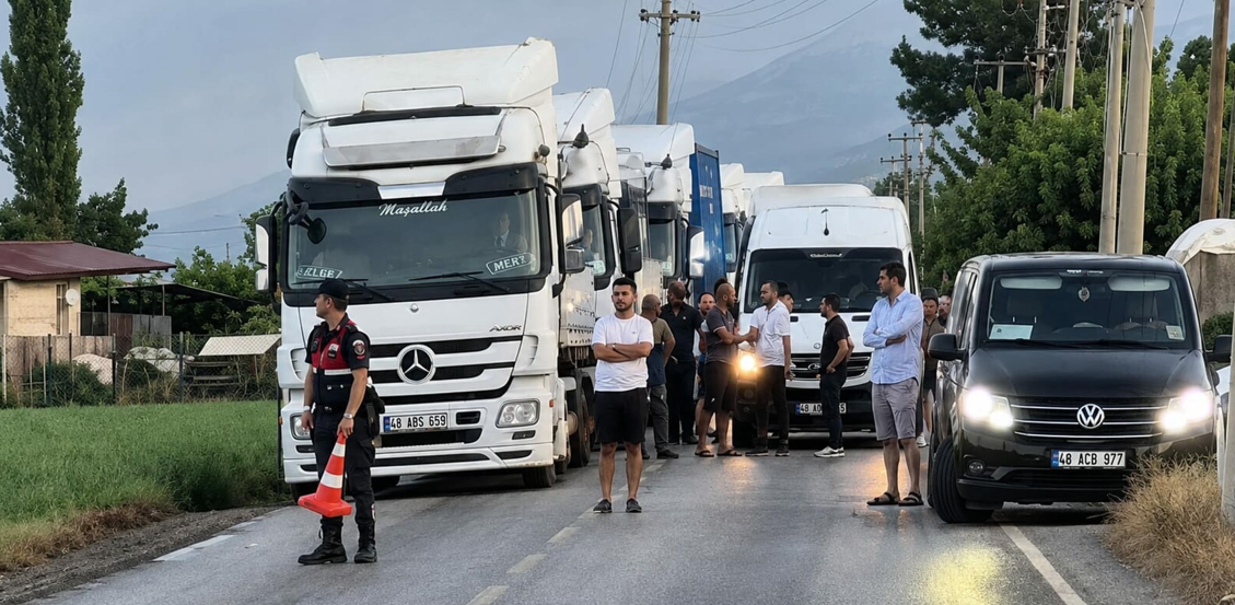 Milas’ta yol kenarında erkek cesedi bulundu
