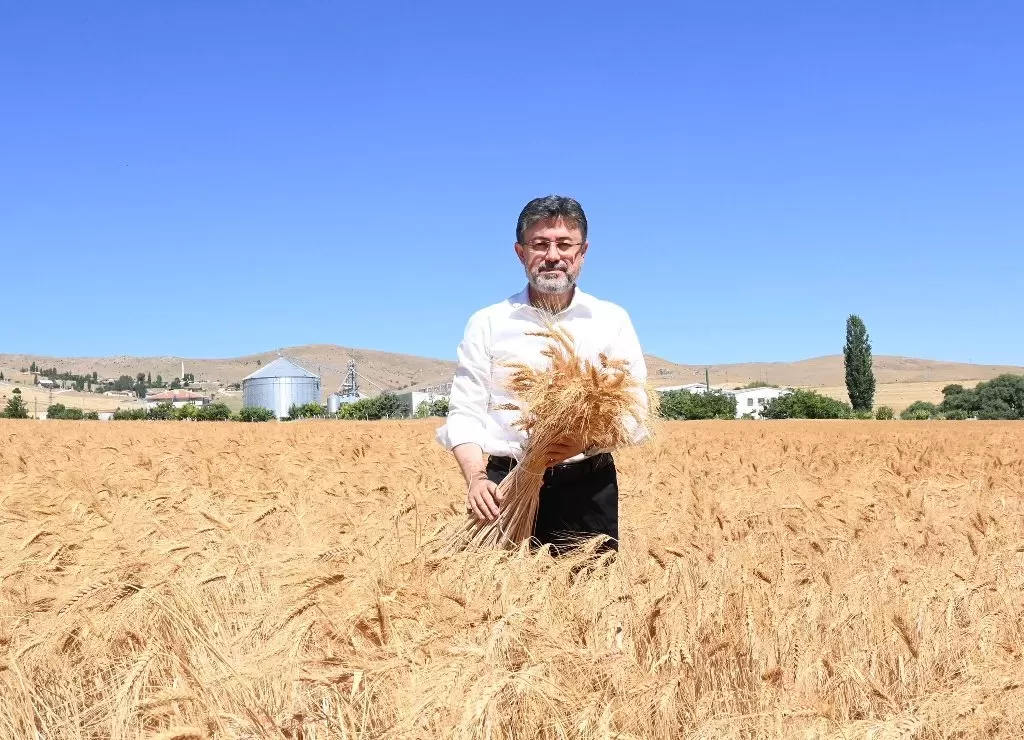 Yumaklı duyurdu: İçme sütlerinde yeni dönem