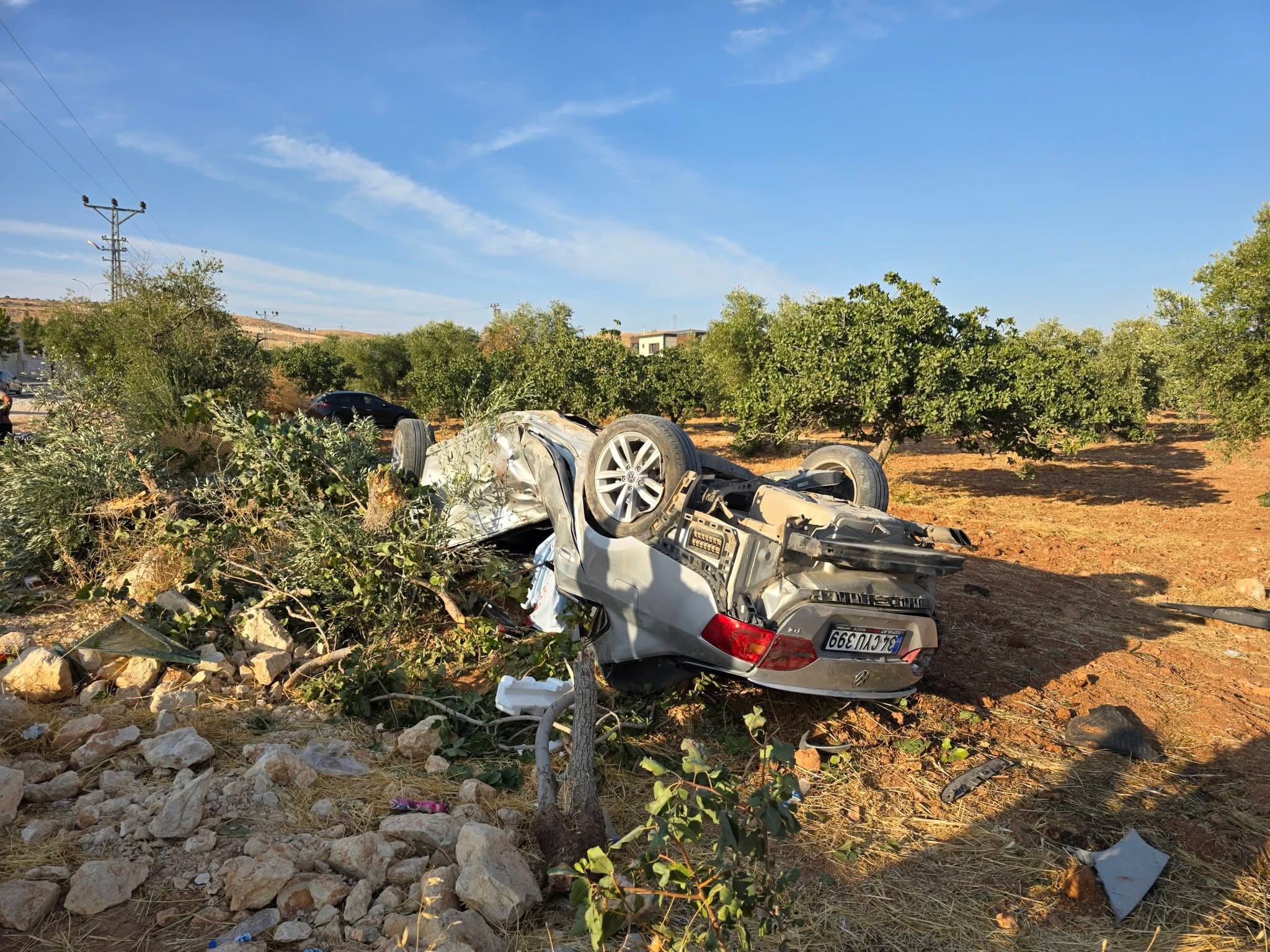 Gaziantep’te otomobil fıstık bahçesine devrildi: 1 ölü