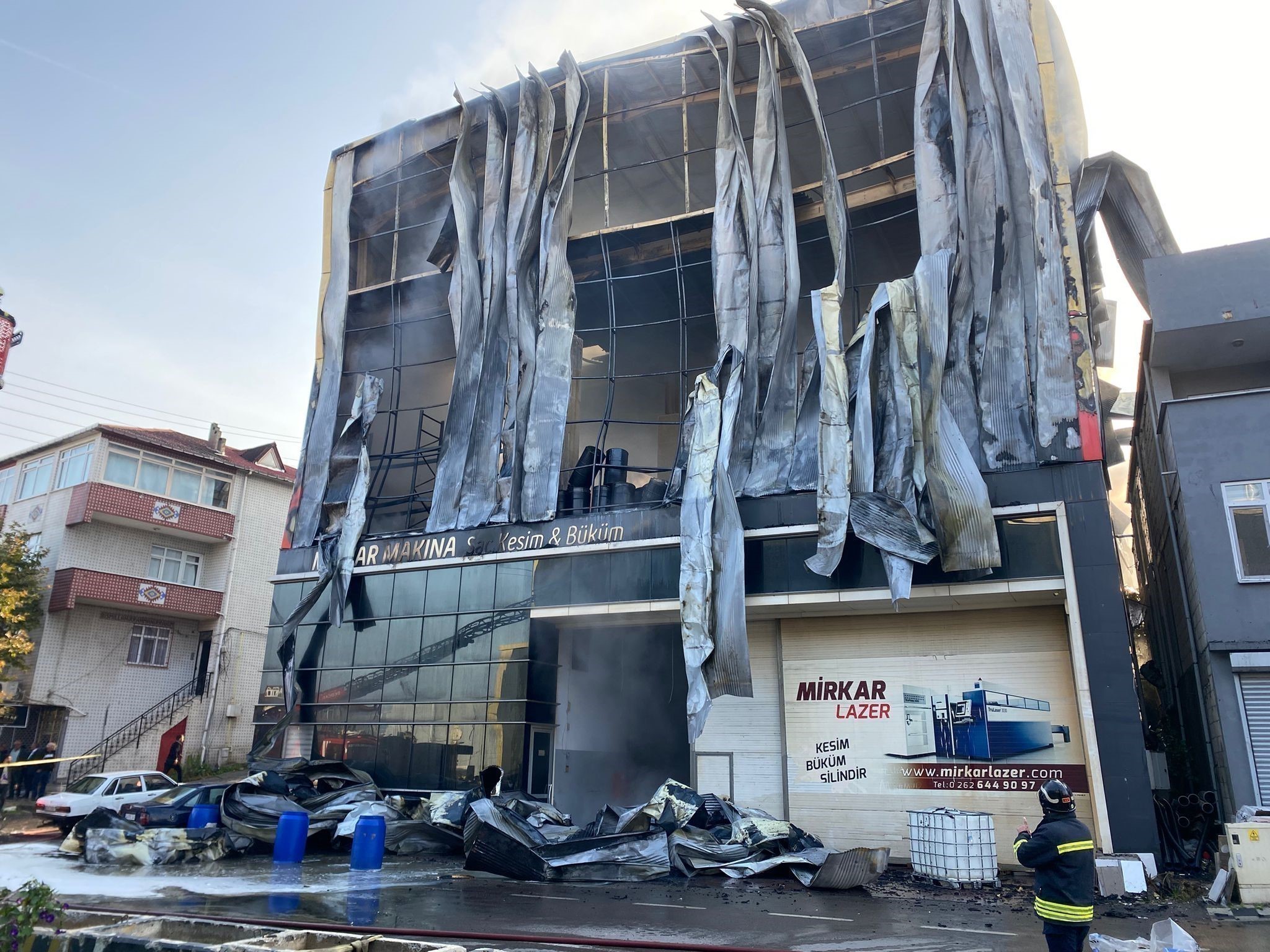 Dilovası’ndaki fabrika yangını davasında belediyede keşif