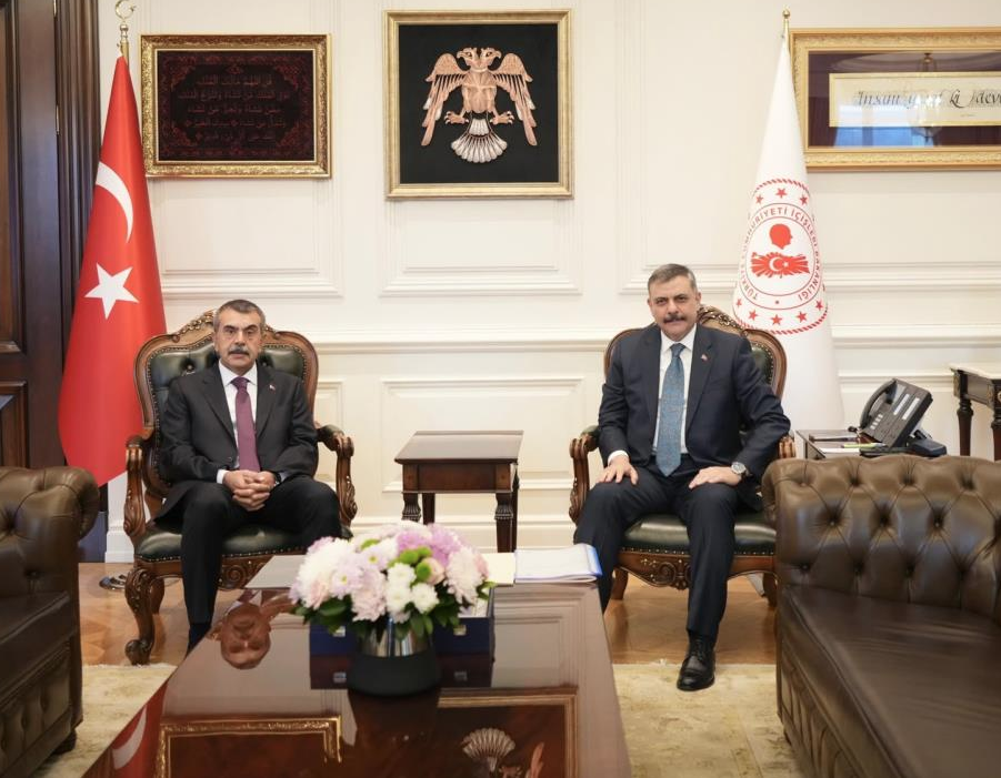 Bakan Çiftçi: Okullarda 31 bin bahçe görevlisi istihdam edildi
